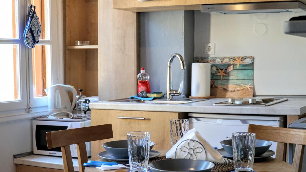 Cozy Apartments In Symi Center Simi Exterior foto