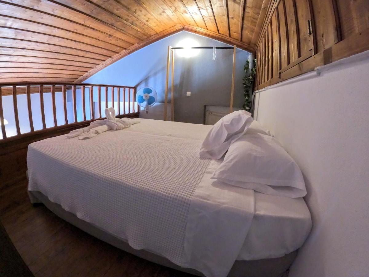 Cozy Apartments In Symi Center Simi Exterior foto